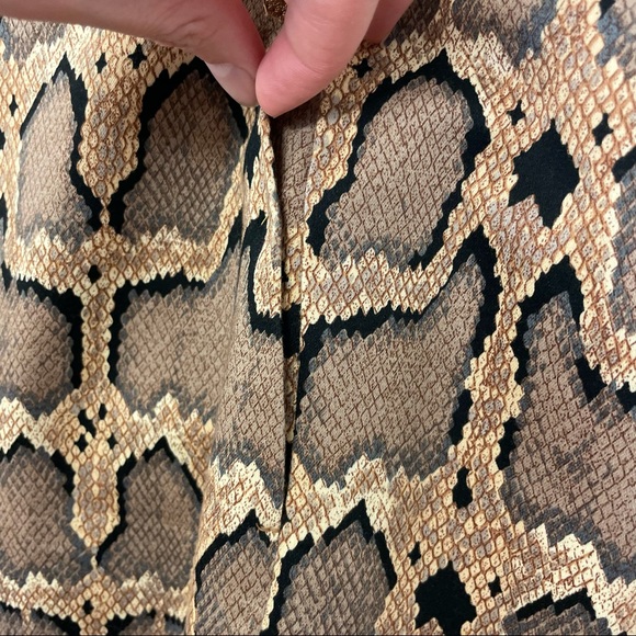 Snake Pattern Skirt, Size 12 - Picture 4 of 12
